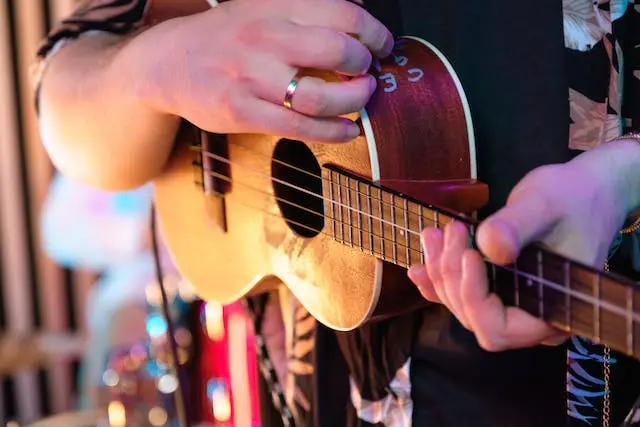 crèche charleville be a musicien guitare bébés enfant la francheville prix lès mézières